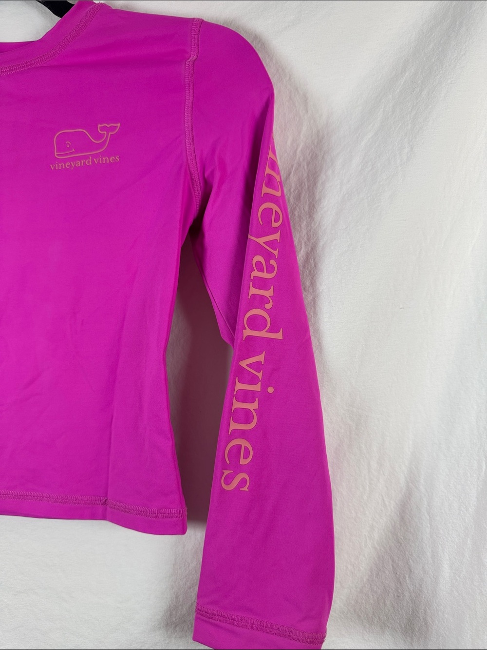 Vineyard Vines Rash Guard - Picture 3 of 7